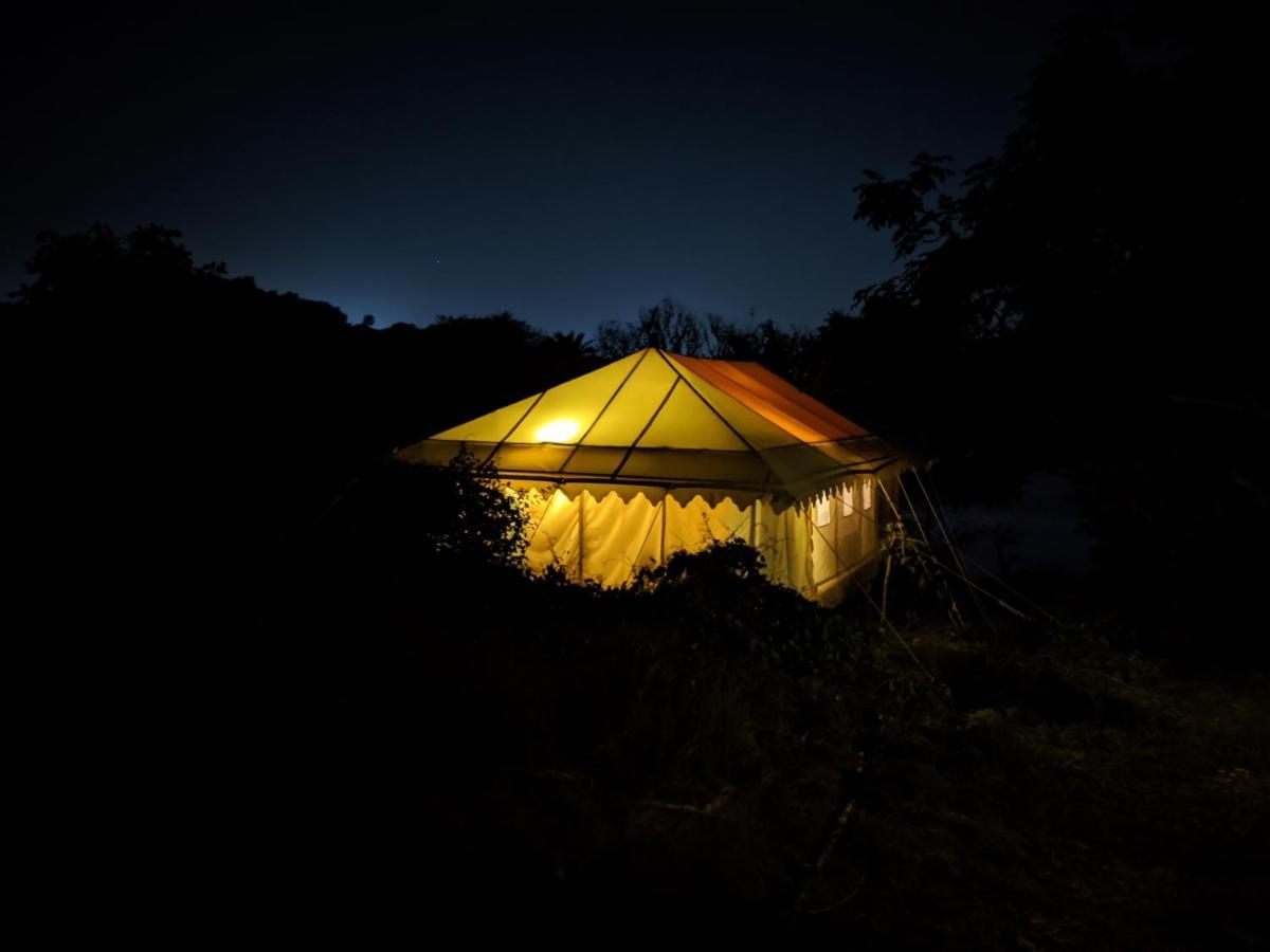 Dera Baghdarrah Nature Retreat อุเดเปอร์ ภายนอก รูปภาพ