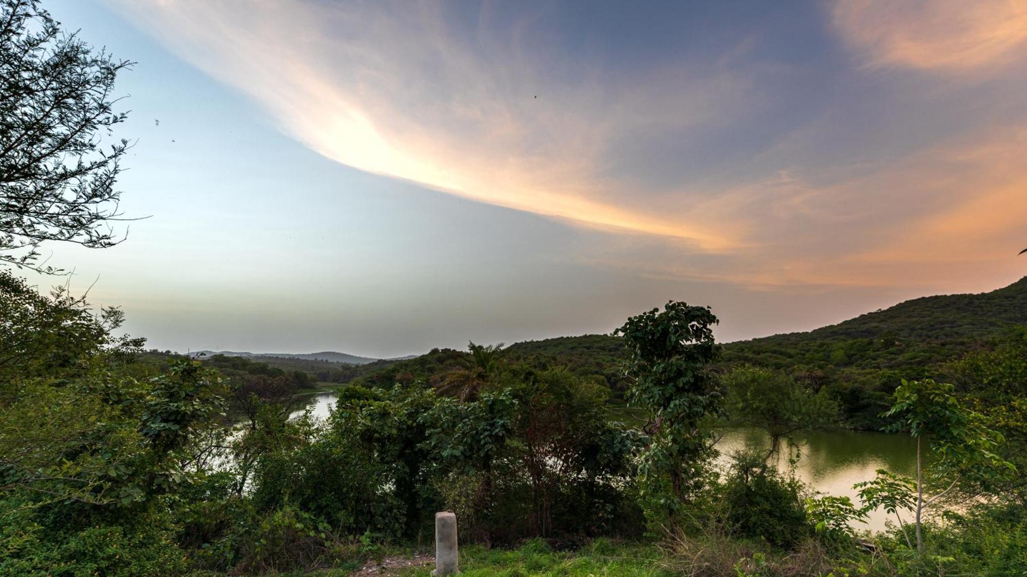 Dera Baghdarrah Nature Retreat อุเดเปอร์ ภายนอก รูปภาพ